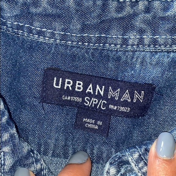 Men’s Denim Button up Shirt - Picture 2 of 5